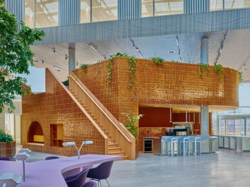 Interior design 5tracks by dutch invertuals